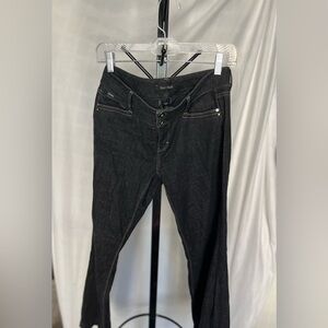 Black house white market